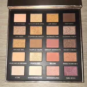 NWT ICONIC London Day to Spay Palette
